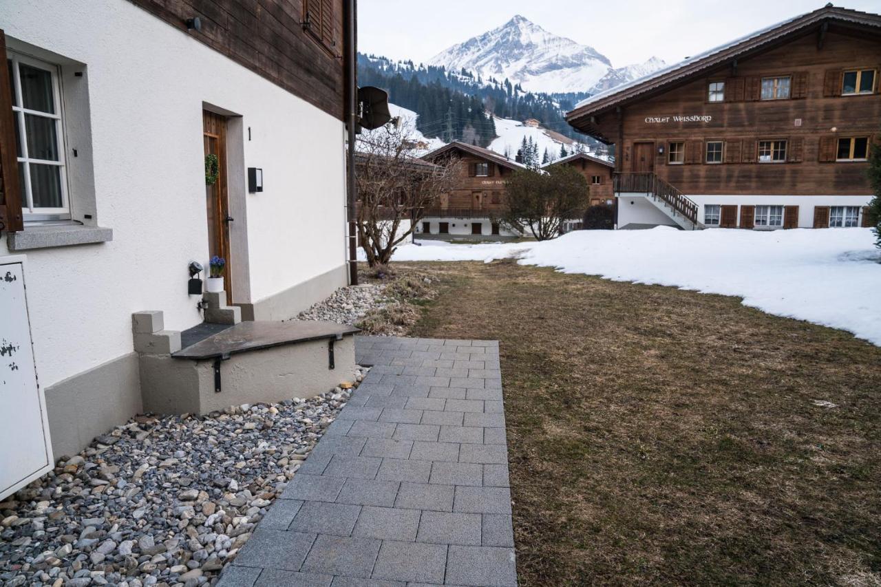 Chalet Spitzhorn - Your Peak Getaway - Private Terrasse & Gratis Parkplatz Apartment Gsteig Exterior photo